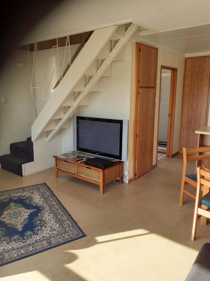 Moeraki Beach Motels Экстерьер фото